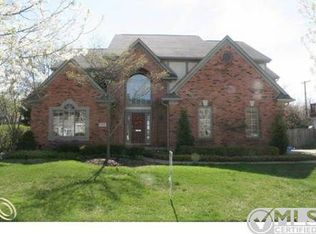 1109 Bishop Rd, Grosse Pointe Park, MI 48230