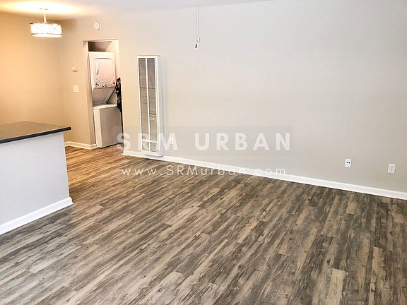 4th image of 4130 38th St APT 4