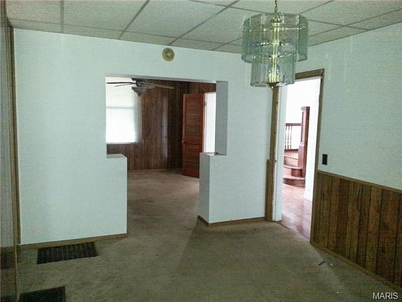 3rd image of 4655 Labadie Ave
