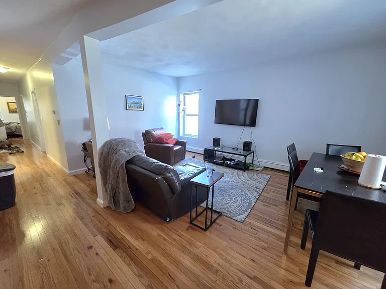 122 Berkshire St #6 — Photo 2