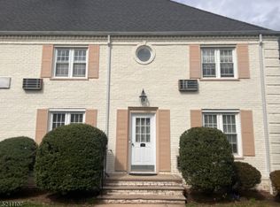 15 Parkway Vlg #A, Cranford, NJ