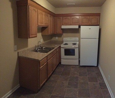 5th image of 425 Alma Ln APT M