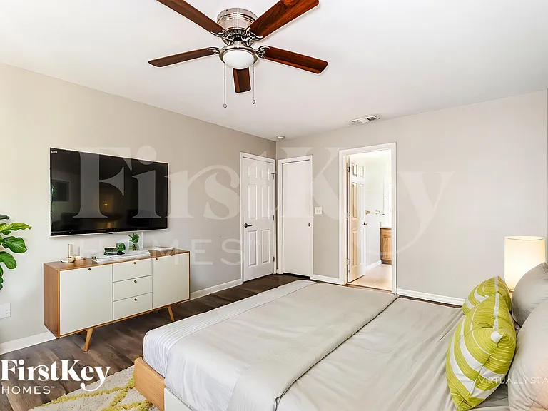 17420 Duquesne Rd — Photo 12