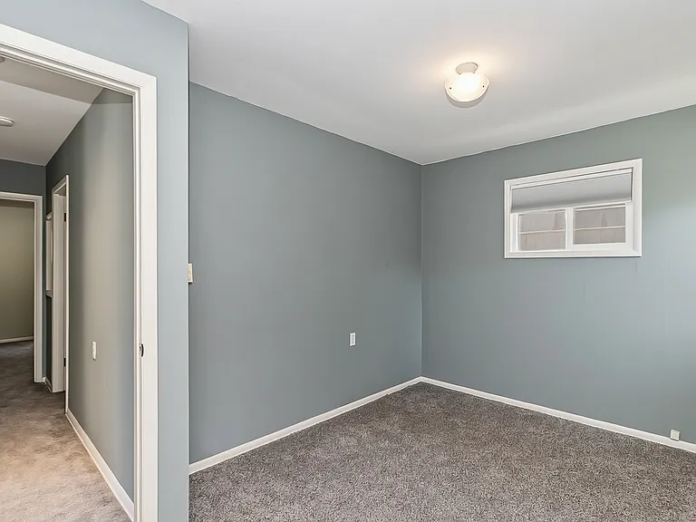 532 Colby Ave — Photo 17