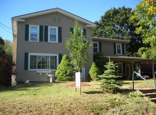 33 School St, Coventry, CT 06238