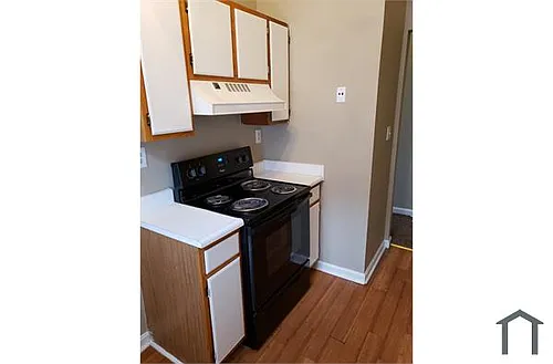 1518 W Market St Photo 1