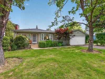 2317 E Main St, Medford, OR, 97504