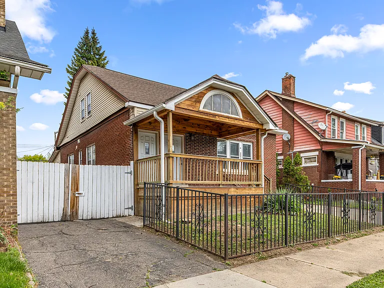 8804 Mason Pl — Photo 2