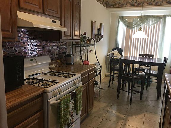 5th image of 4417 Rivermill Ct