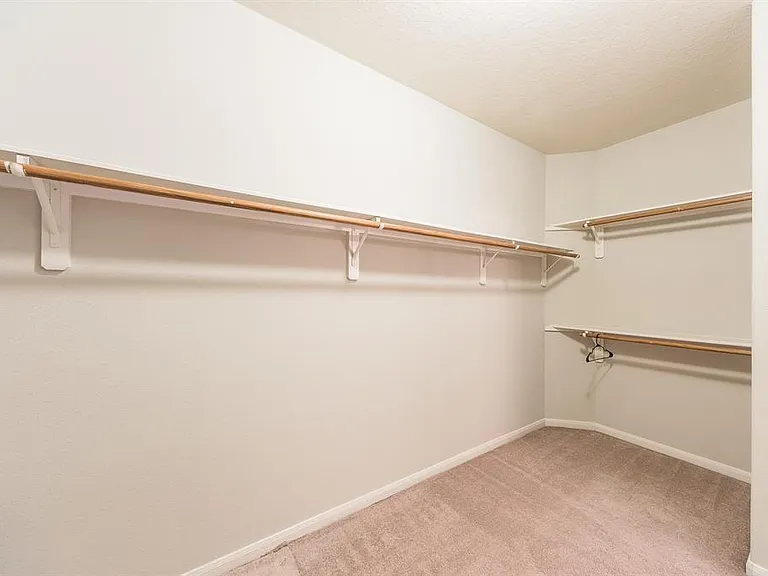 9934 Barr Lake Dr — Photo 12