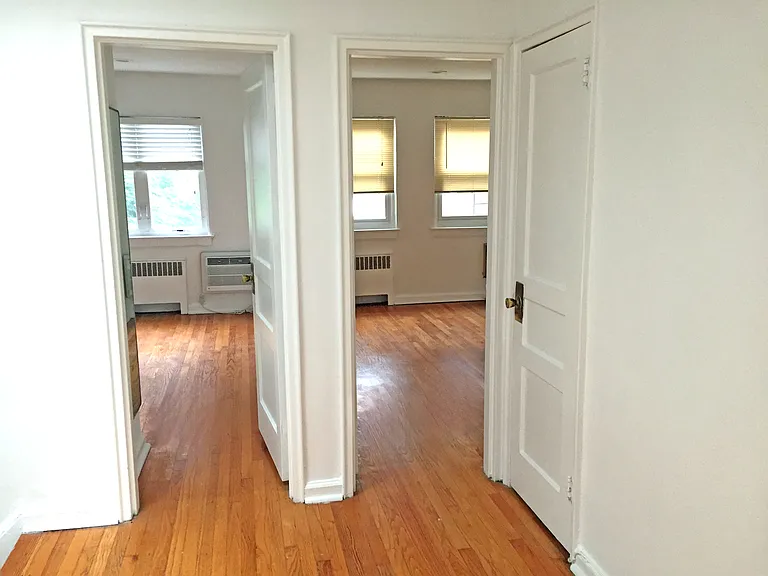 5417 Boulevard #2 — Photo 7