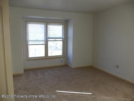 3rd image of 300 Patriot Ln #1A