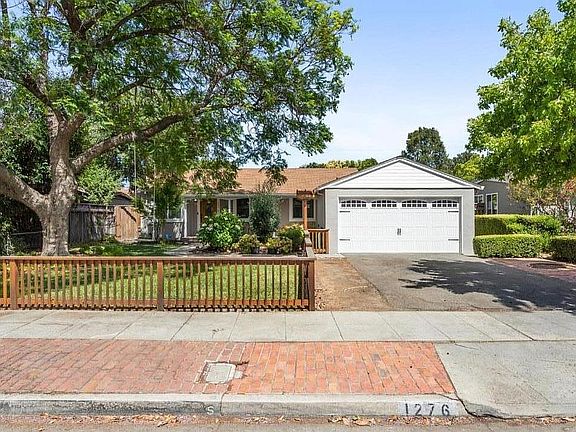 3rd image of 1276 Meadowlark Ave