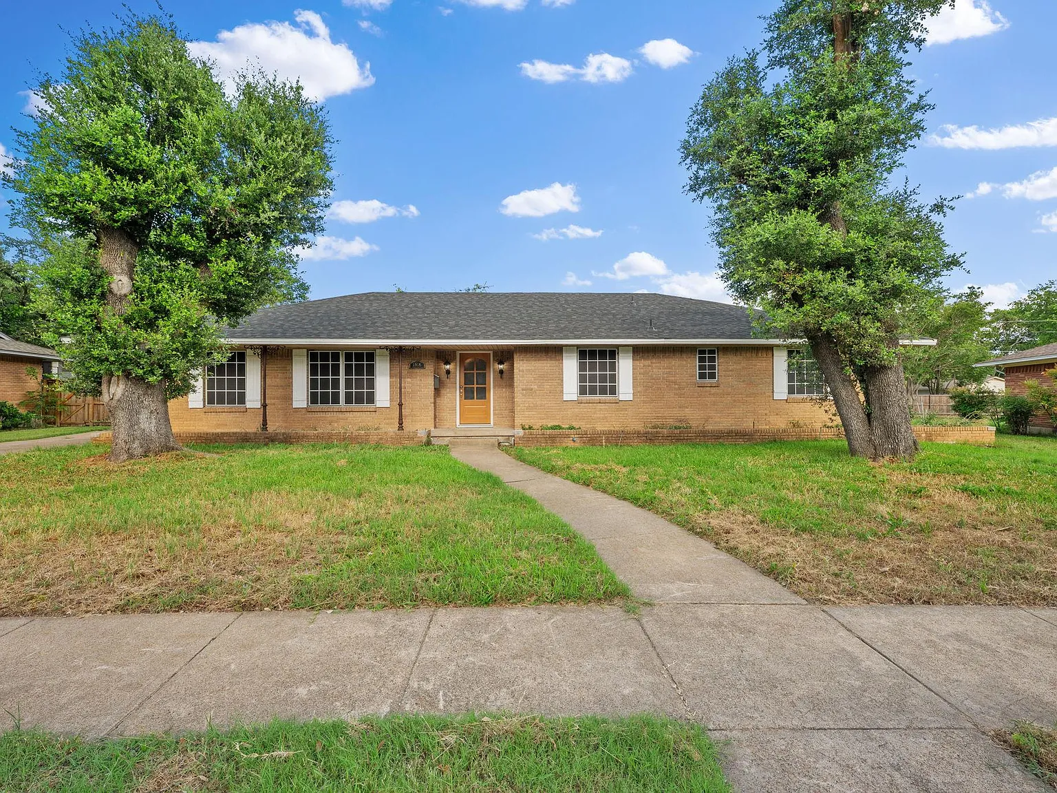 4 bed, 3.0 bath, 3050 sqft, $845 — Photo 3