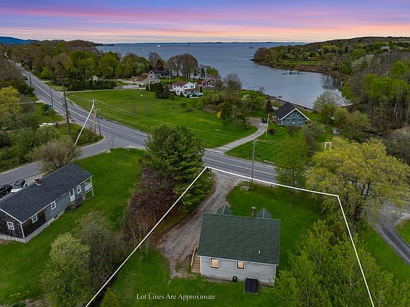 3rd image of 185 Ingraham Drive