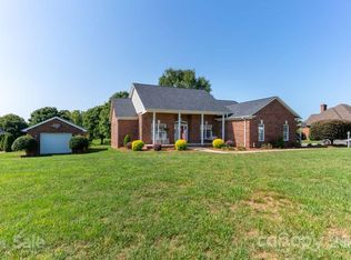 535 Fort Dobbs Rd, Statesville, NC 28625