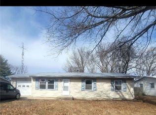 76 Cherry Ct, Mattoon, IL 61938