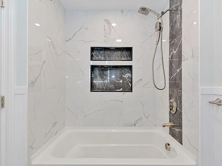 64 Crescent St #1 — Photo 17