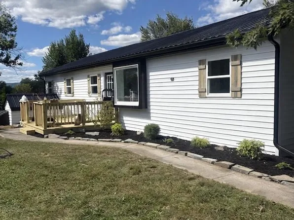 3144 Spring Rd, Carlisle, PA 17013