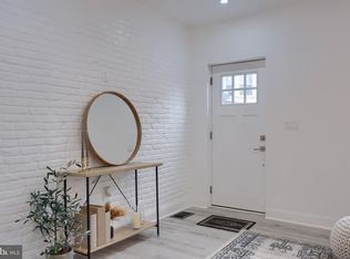30 W Strawberry St, Lancaster, PA 17603