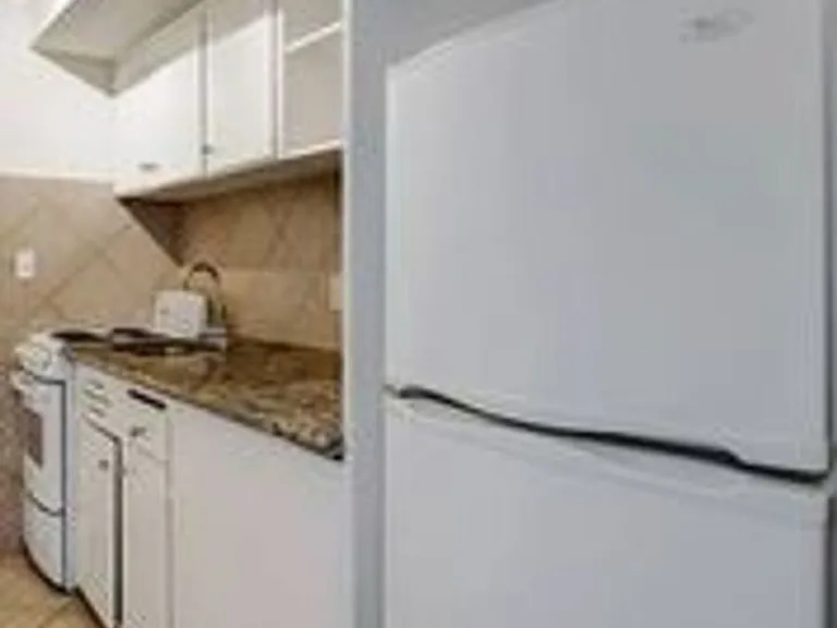 1115 S Atlantic St #11 — Photo 6