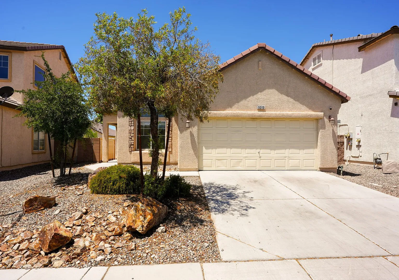Beautifully Updated Single-Story Home with an Open Floor Plan — Photo 3