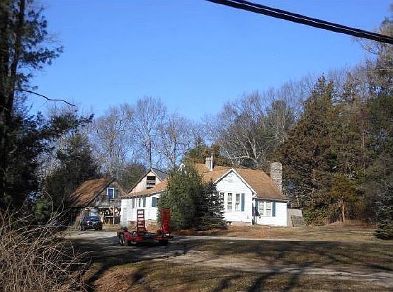 2nd image of 252 Wrights Mill Rd