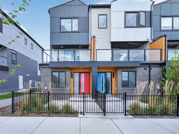 8562 S 19th Ave SE, Calgary, AB T2B 0A5
