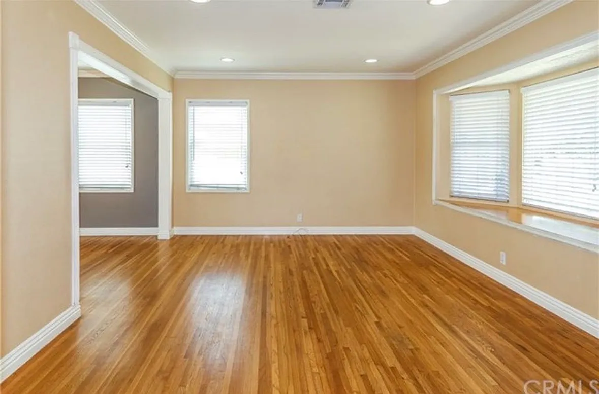 4 bed, 1542 sqft, $4,400 — Photo 2