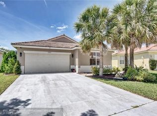 20880 NW 14th St, Pembroke Pines, FL 33029
