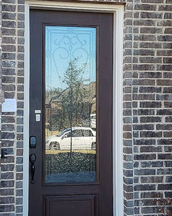 1st image of 2202 Clarebrooke Dr