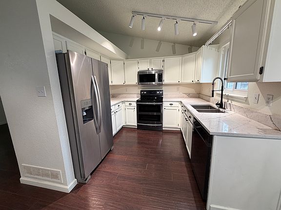 5th image of 12267 Forest Way #A