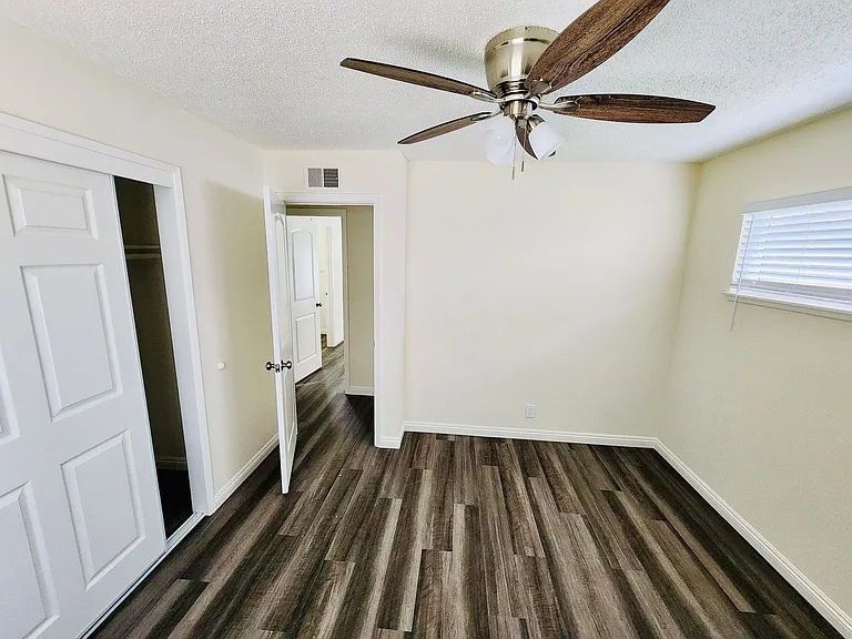 12091 Cherry St — Photo 19