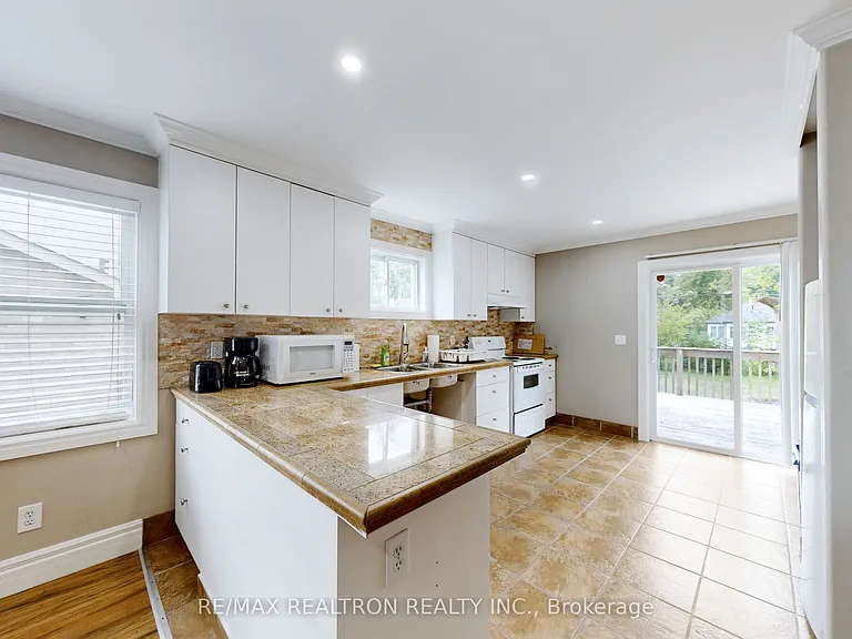 322 Miami Dr #GROUND FLR — Photo 7