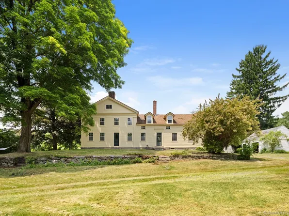 67 Day Road, Pomfret, CT 06259