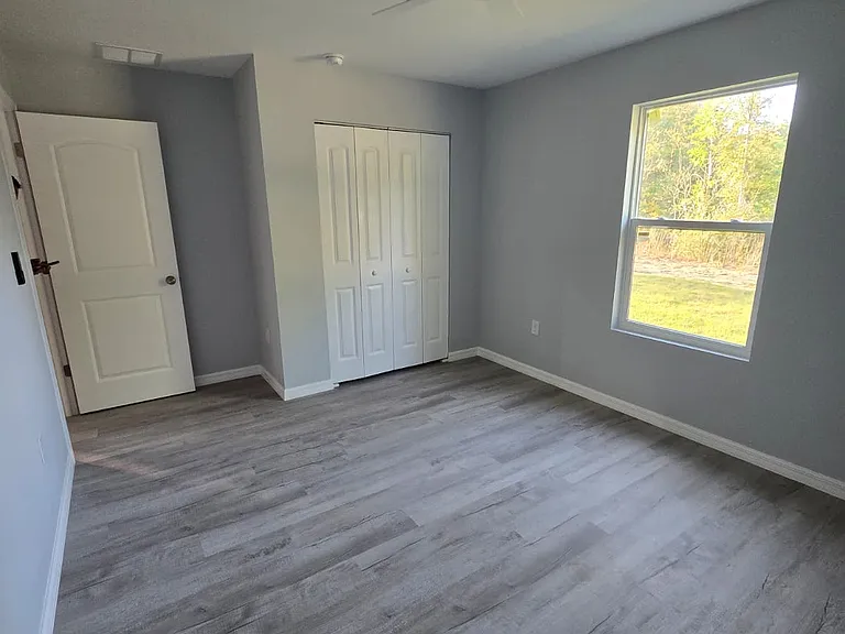 5315 NW 8th Pl — Photo 18