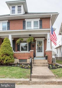 73 W Granada Ave, Hershey, PA, 17033