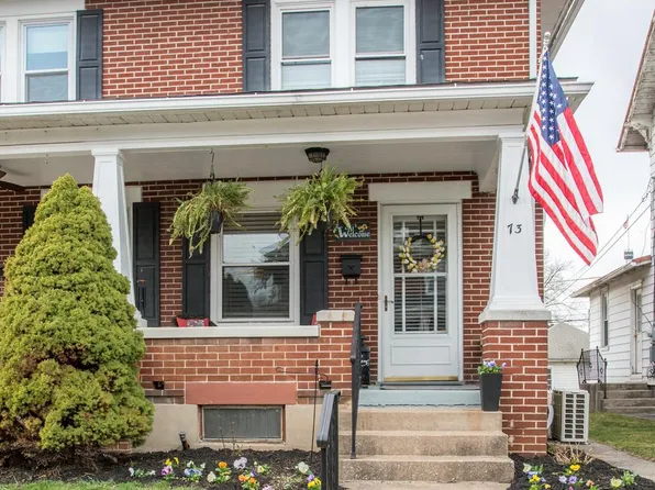 73 W Granada Ave, Hershey, PA 17033