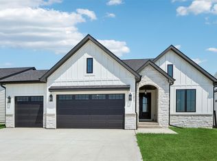 17317 Brookview Dr, Waukee, IA 50263