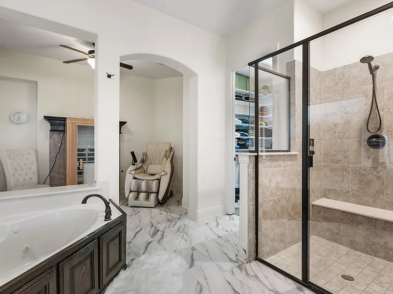 1506 Hennessey Dr — Photo 15