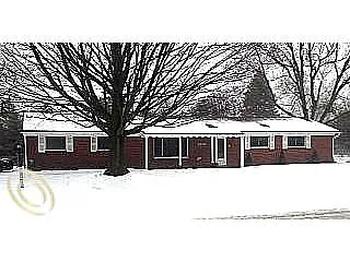 1870 Hollingsworth Dr photo 1