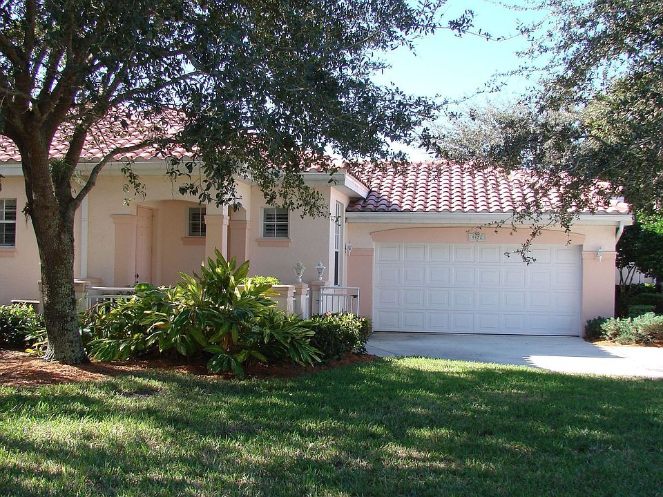 9172 Las Maderas Dr. #5