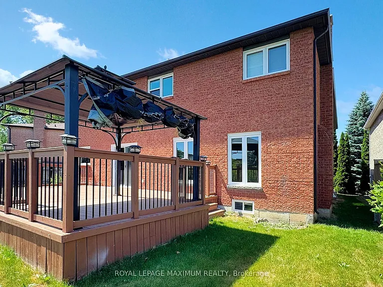 22A Waltham Cres — Photo 46