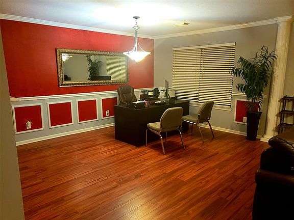 4th image of 2227 Mountshire Dr