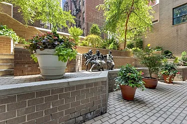 Rented by Cooper & Cooper Real Estate