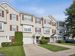 453 Dorchester Dr, Delran, NJ 08075