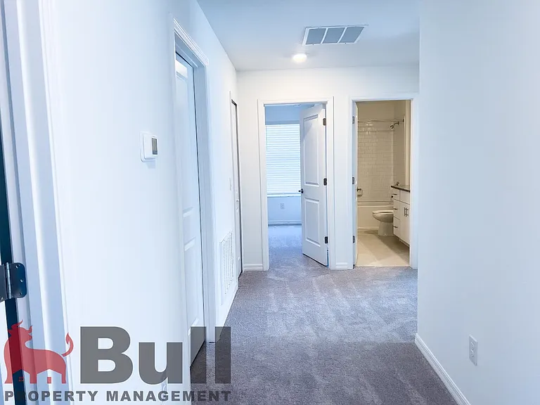 1754 Red Loop — Photo 16