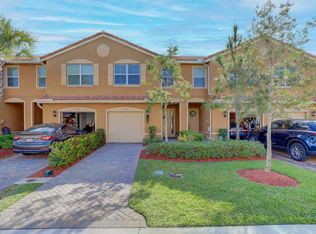 5781 Monterra Club Dr, Lake Worth, FL 33463