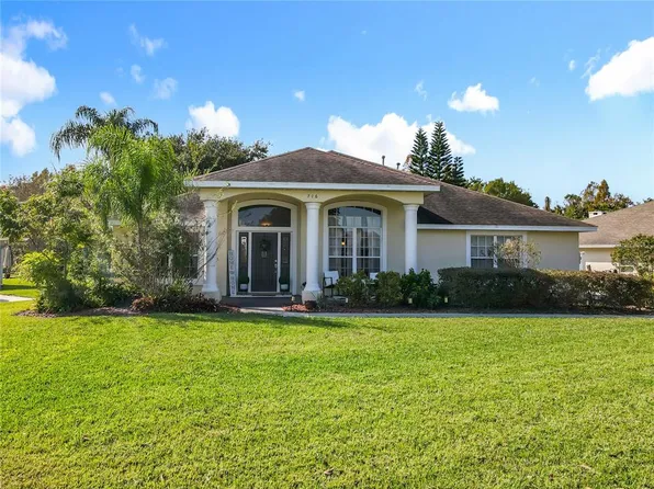 716 Santa Maria Dr, Winter Haven, FL 33884