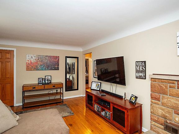 3rd image of 3536 Jimmar Ct